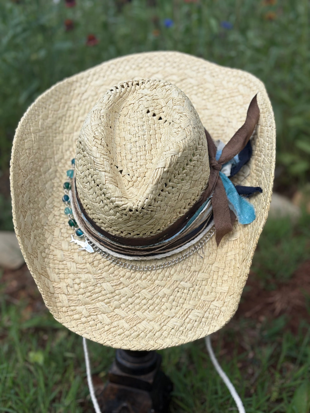 Topsail straw cowgirl